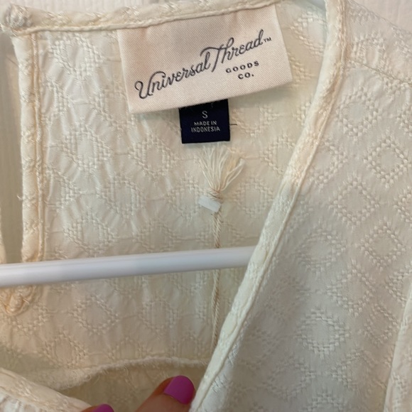 Universal Thread ruffle blouse - Picture 4 of 7